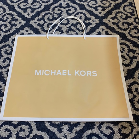 Michael Kors Handbags - FREE💕Michael Kors Paper Bag